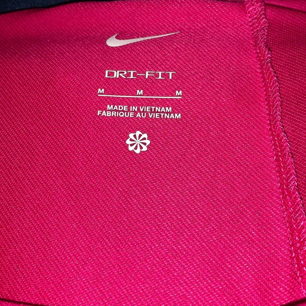 Nike shorts - Picture 2 of 2
